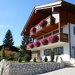 Haus Bergahorn