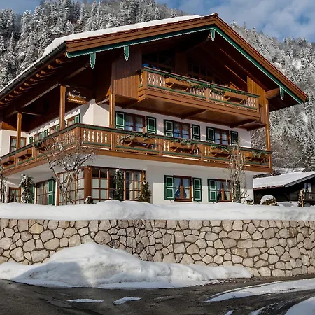 Haus Bergahorn Apartman